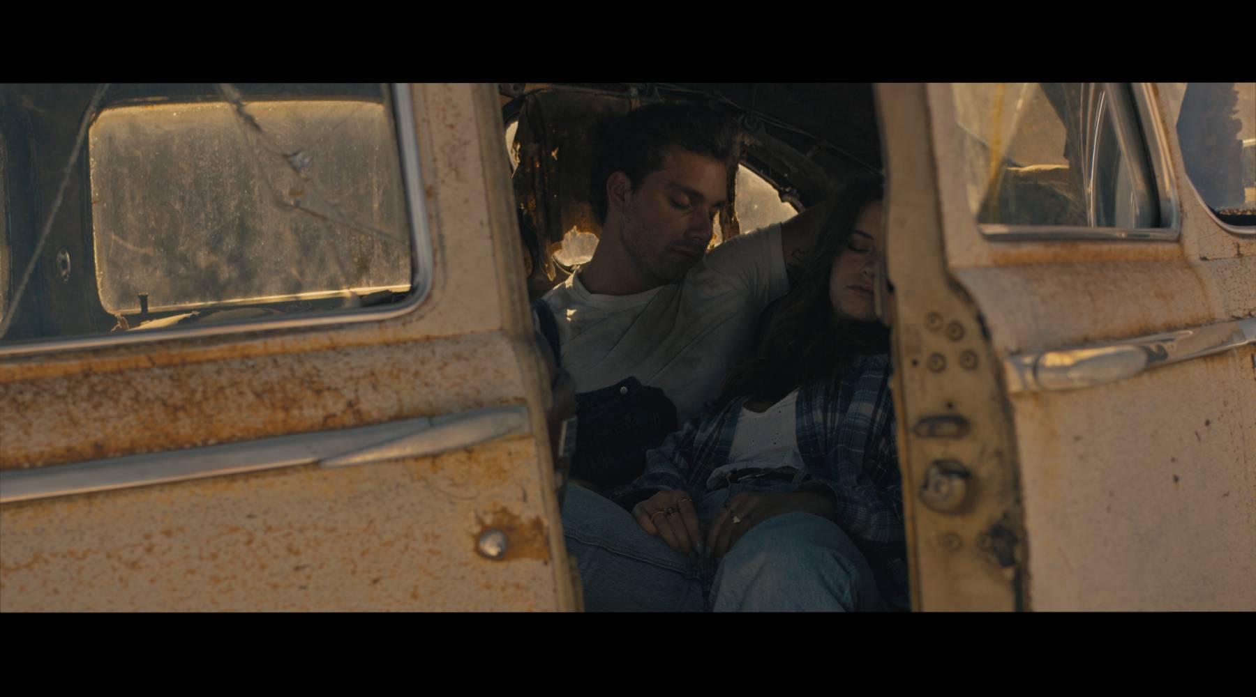 Manlo Milkshake Video Still 9” title=